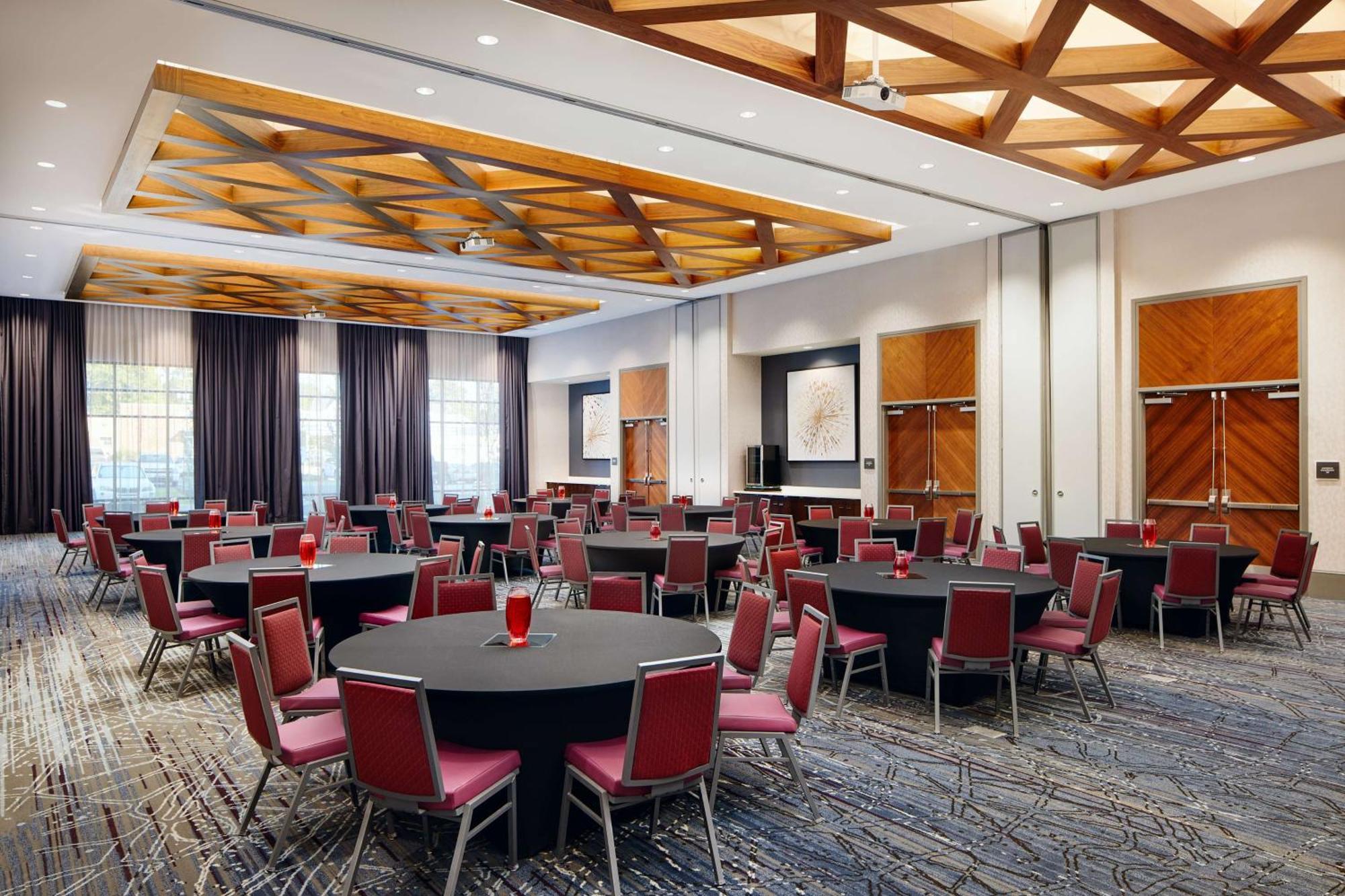 Embassy Suites By Hilton Atlanta Airport North Hapeville Kültér fotó
