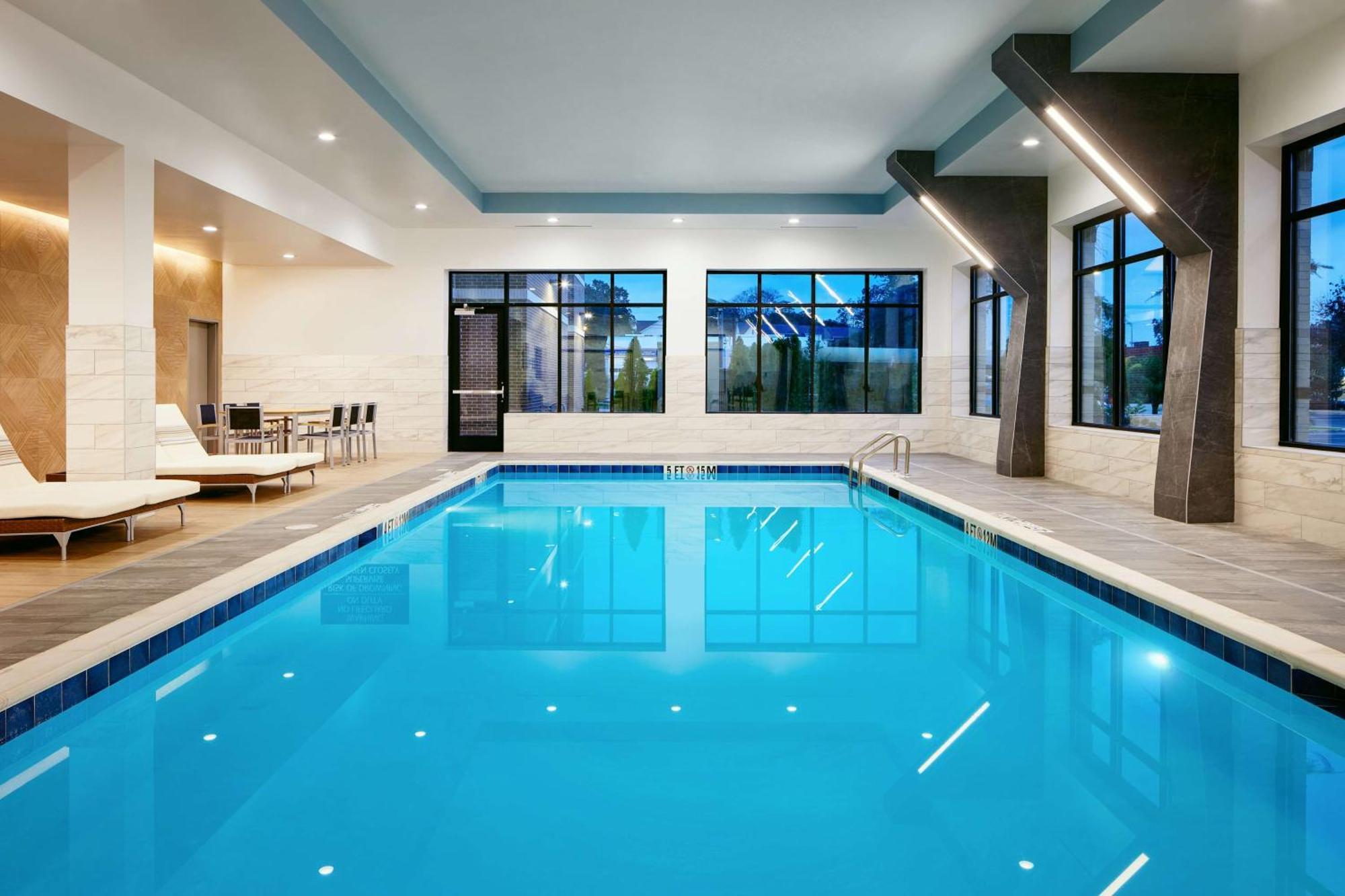 Embassy Suites By Hilton Atlanta Airport North Hapeville Kültér fotó
